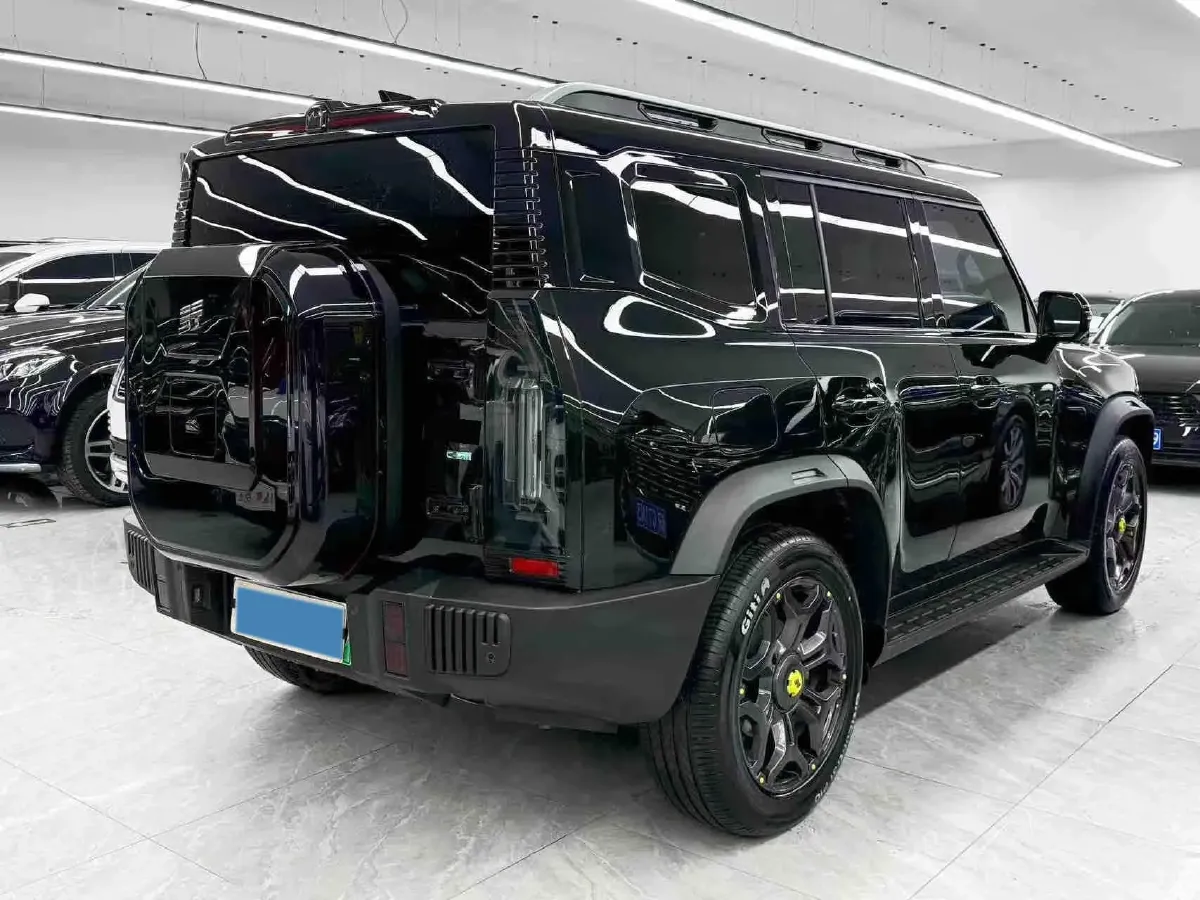 2024 Jetour ShanHai TravellerC-DM 1.5T 156HP L4 3DHT PHEV 43.24KWH,autocango,china used car exporter,china ev exporter,chinese used car exporter,chinese used ev exporter