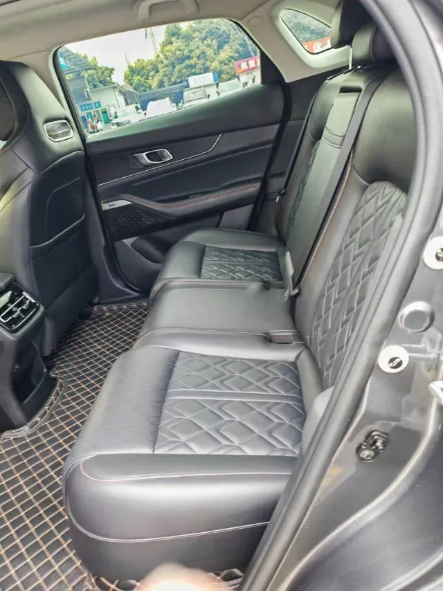 2021 ChangAn UNI-K 2.0T 233HP L4 8AT,autocango,china used car exporter,china ev exporter,chinese used car exporter,chinese used ev exporter