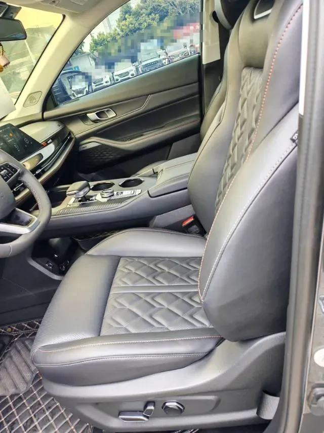 2021 ChangAn UNI-K 2.0T 233HP L4 8AT,autocango,china used car exporter,china ev exporter,chinese used car exporter,chinese used ev exporter