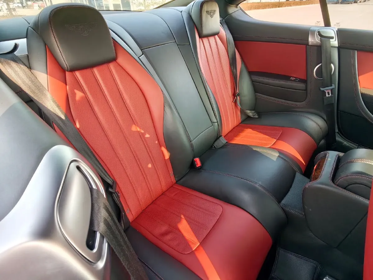 2015 Bentley Continental 4.0T 529HP V8 8AT,autocango,china used car exporter,china ev exporter,chinese used car exporter,chinese used ev exporter