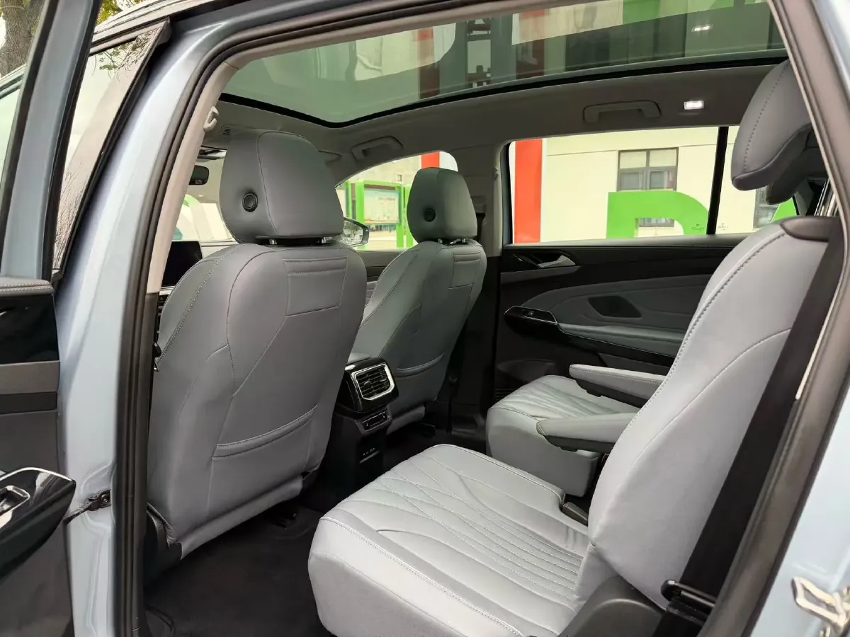 2023 Volkswagen ID.6 X BEV 83.4KWH,autocango,china used car exporter,china ev exporter,chinese used car exporter,chinese used ev exporter