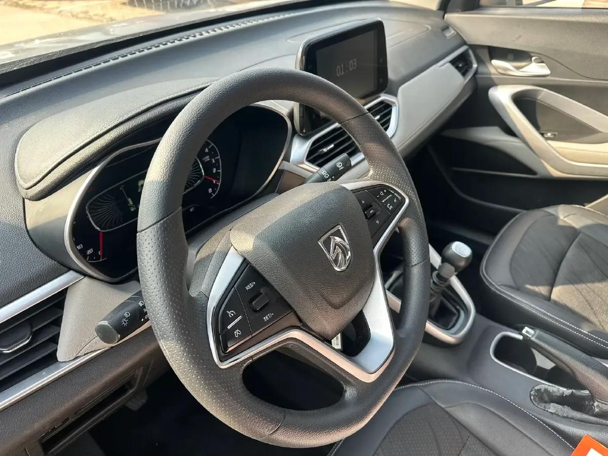 2017 BaoJun 510 1.5L 112HP L4 6MT,autocango,china used car exporter,china ev exporter,chinese used car exporter,chinese used ev exporter