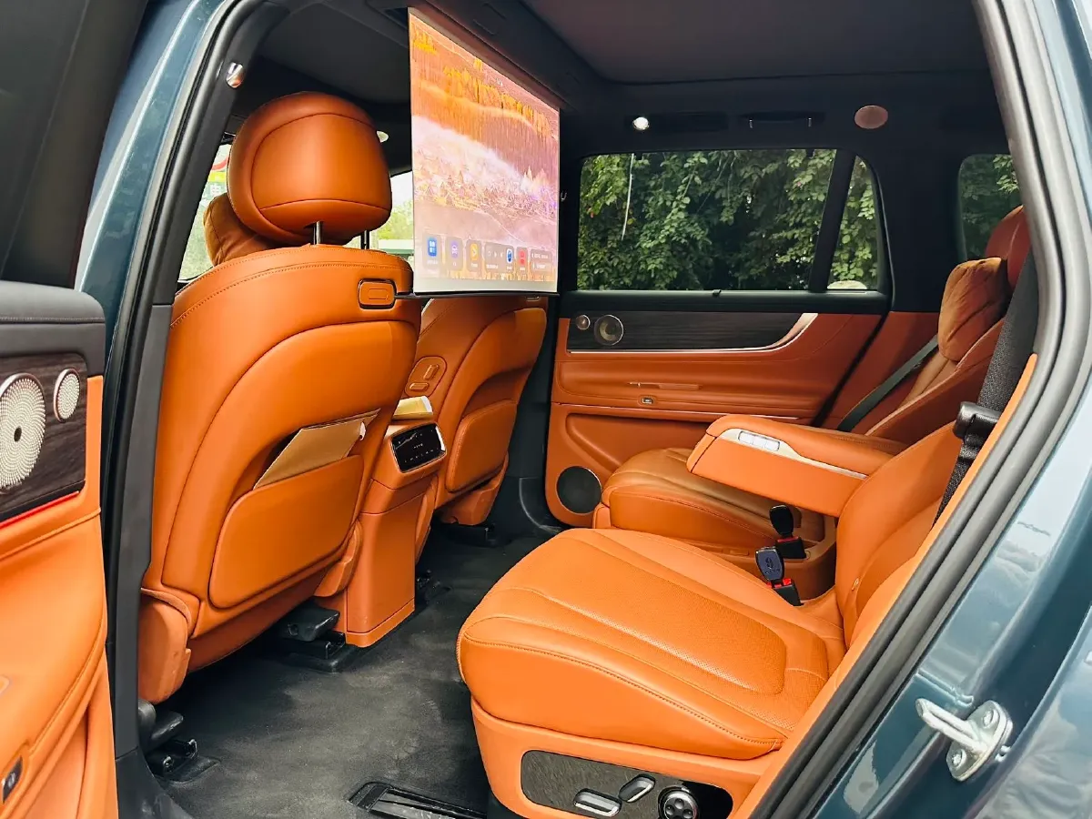 2024 AITO AITO M9 1.5T 152HP L4 REEV 42KWH,autocango,china used car exporter,china ev exporter,chinese used car exporter,chinese used ev exporter