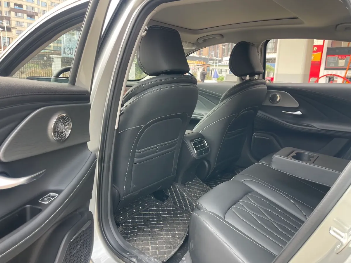 2025 Chery Arrizo 8 1.6T 197HP L4 7DCT,autocango,china used car exporter,china ev exporter,chinese used car exporter,chinese used ev exporter