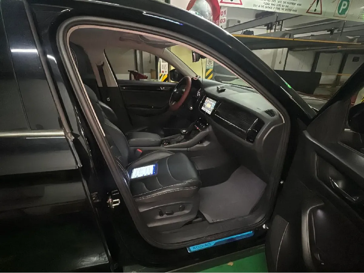 2018 Skoda Kodiak 2.0T 186HP L4 7DCT,autocango,china used car exporter,china ev exporter,chinese used car exporter,chinese used ev exporter