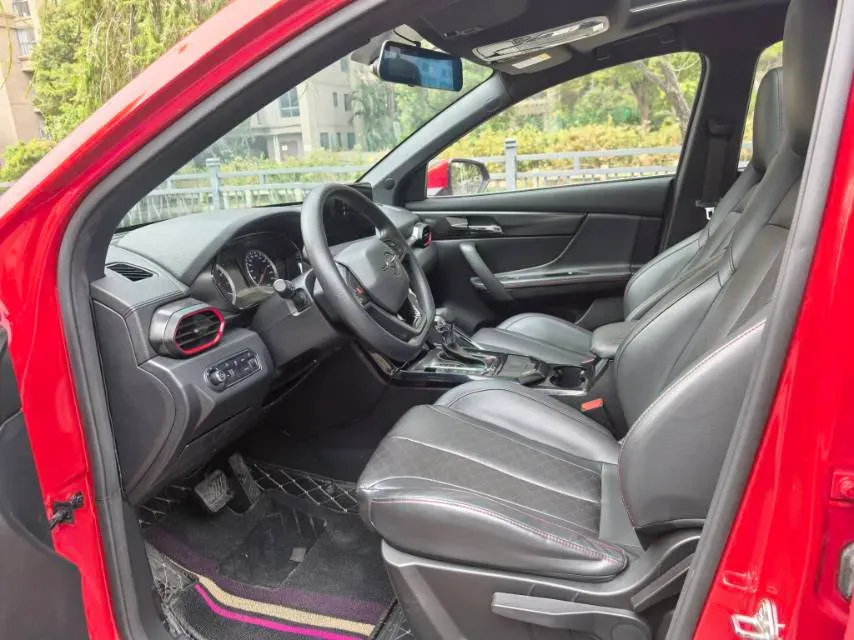 2019 HaiMa 8S 1.6T 195HP L4 6AT,autocango,china used car exporter,china ev exporter,chinese used car exporter,chinese used ev exporter