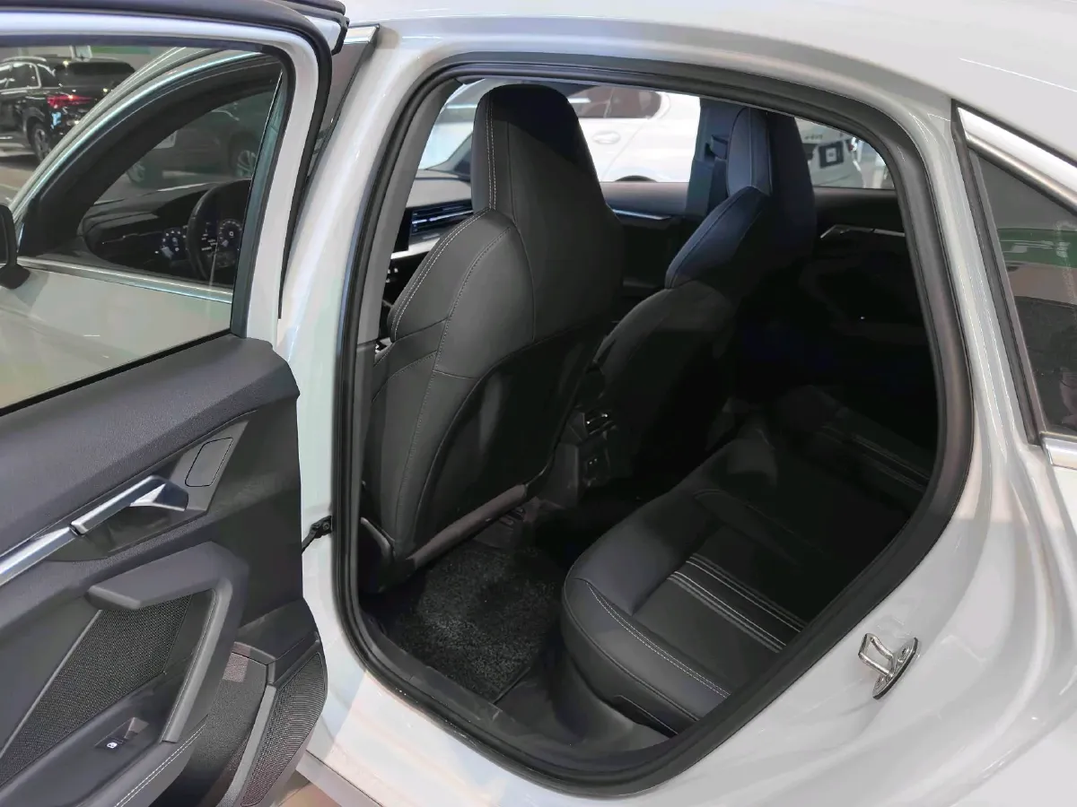 2022 Audi A3 1.4T 150HP L4 7DCT,autocango,china used car exporter,china ev exporter,chinese used car exporter,chinese used ev exporter