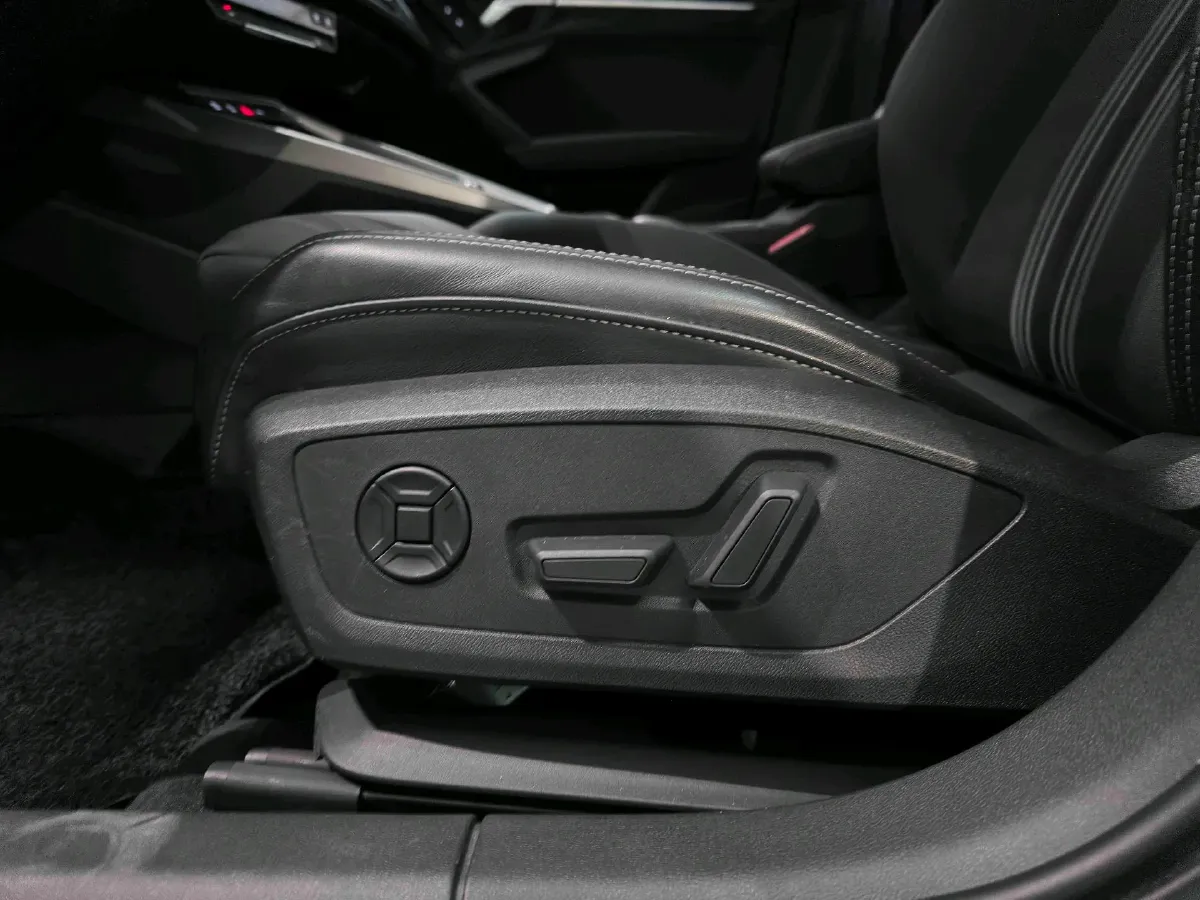 2022 Audi A3 1.4T 150HP L4 7DCT,autocango,china used car exporter,china ev exporter,chinese used car exporter,chinese used ev exporter