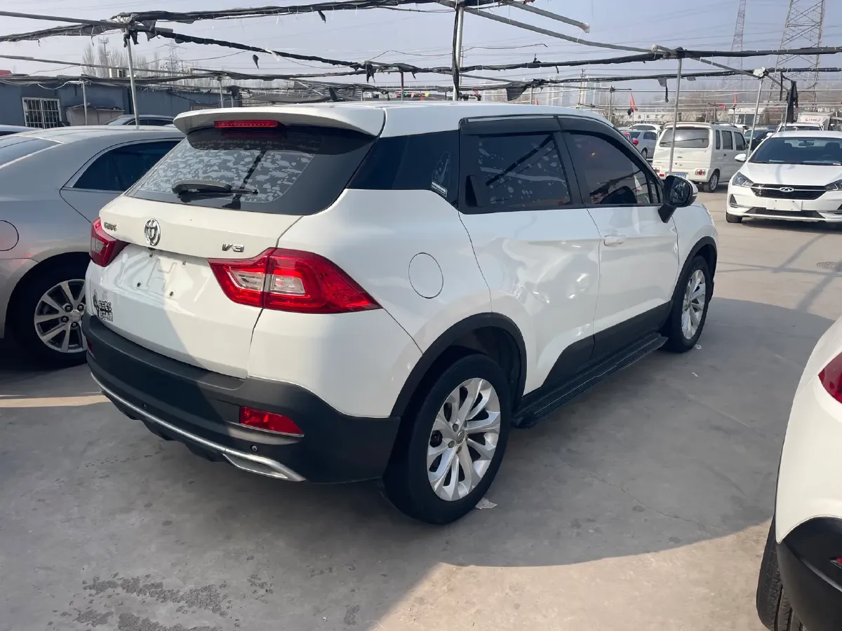 2017 Brilliance Auto V3 1.5L 112HP L4 5AT,autocango,china used car exporter,china ev exporter,chinese used car exporter,chinese used ev exporter