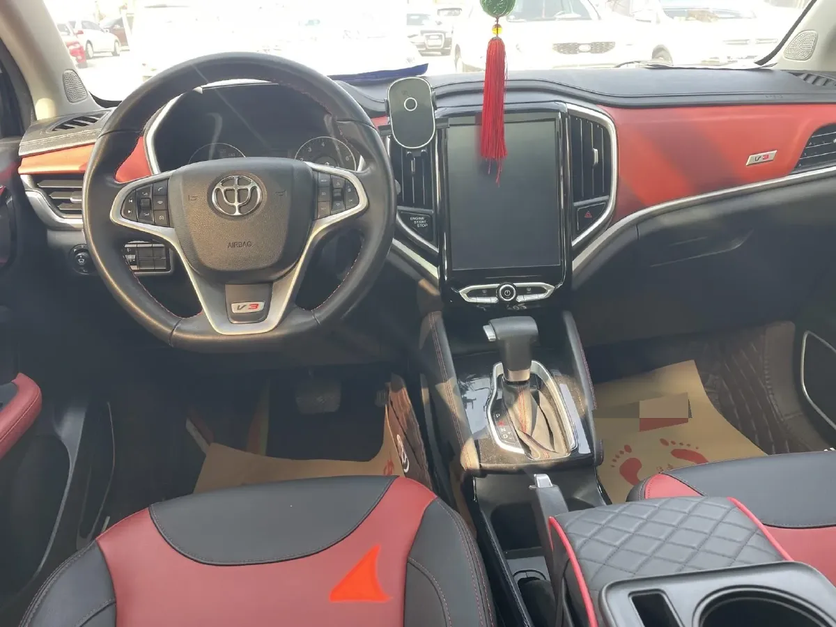 2017 Brilliance Auto V3 1.5L 112HP L4 5AT,autocango,china used car exporter,china ev exporter,chinese used car exporter,chinese used ev exporter