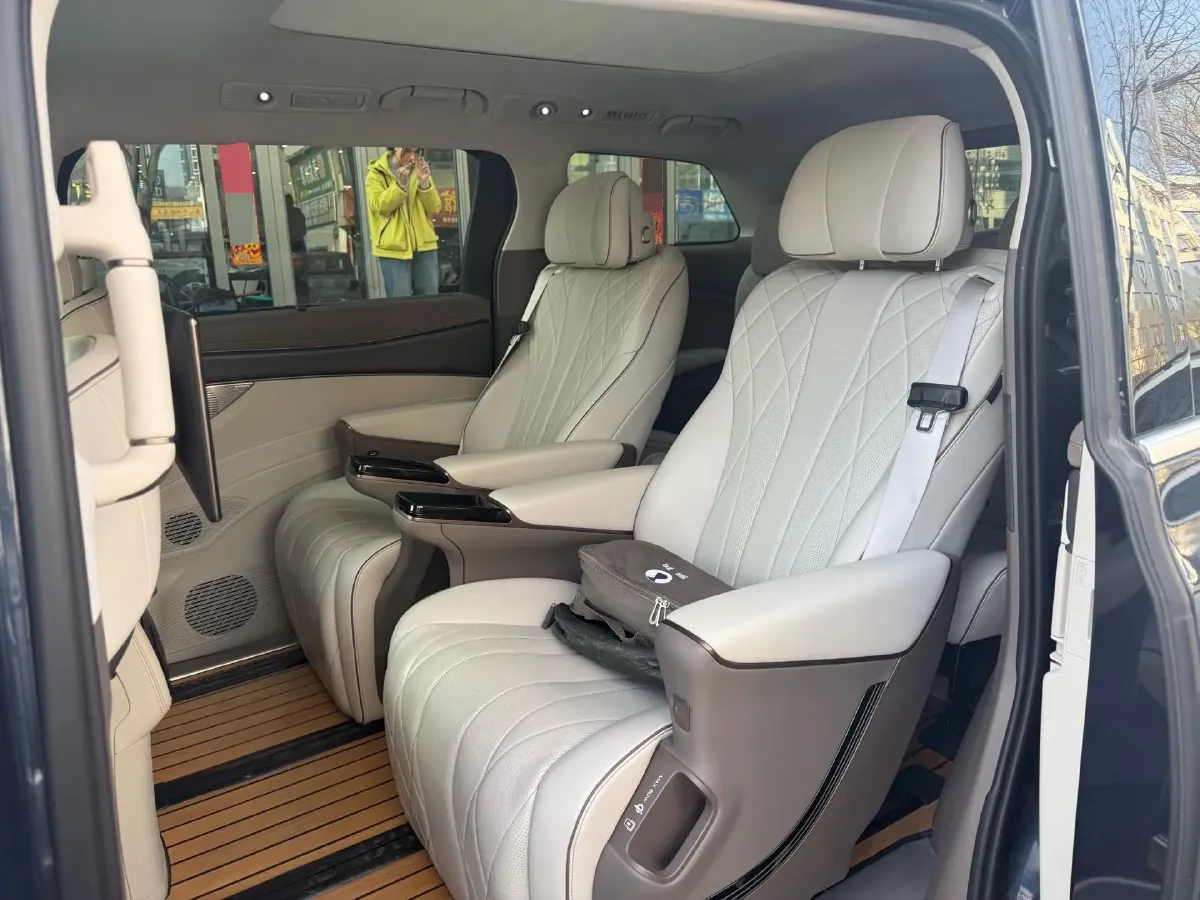 2022 Mercedes-Benz GLC Class 2.0T 197HP L4 9AT,autocango,china used car exporter,china ev exporter,chinese used car exporter,chinese used ev exporter