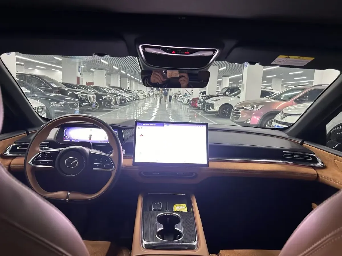 2024 Mazda EZ-6 REEV 95HP REEV 28.4KWH,autocango,china used car exporter,china ev exporter,chinese used car exporter,chinese used ev exporter