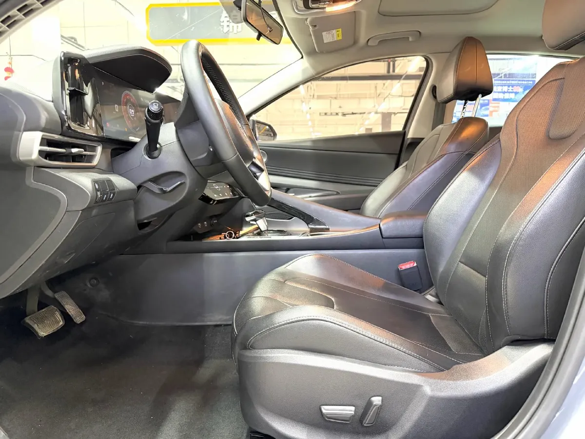 2021 Hyundai Elantra 1.5L 115HP L4 CVT,autocango,china used car exporter,china ev exporter,chinese used car exporter,chinese used ev exporter