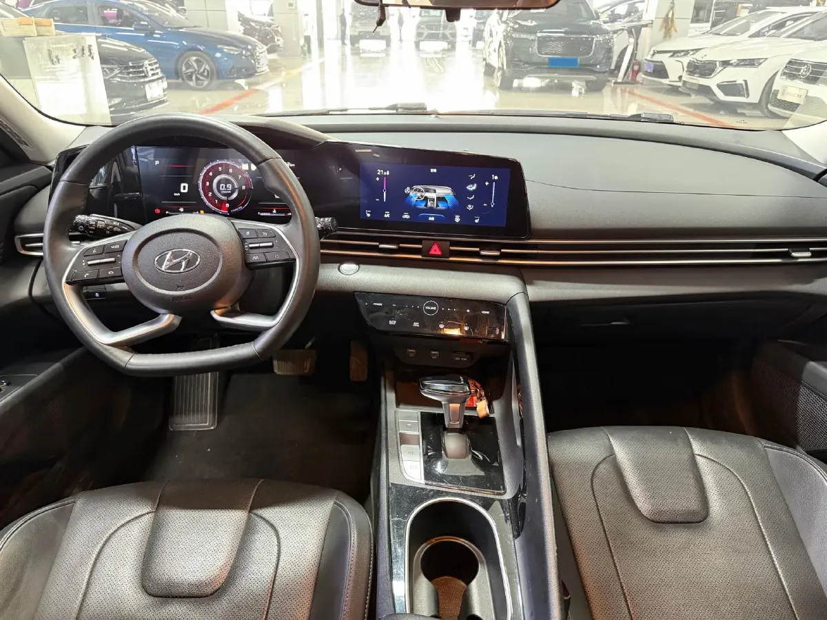 2021 Hyundai Elantra 1.5L 115HP L4 CVT,autocango,china used car exporter,china ev exporter,chinese used car exporter,chinese used ev exporter