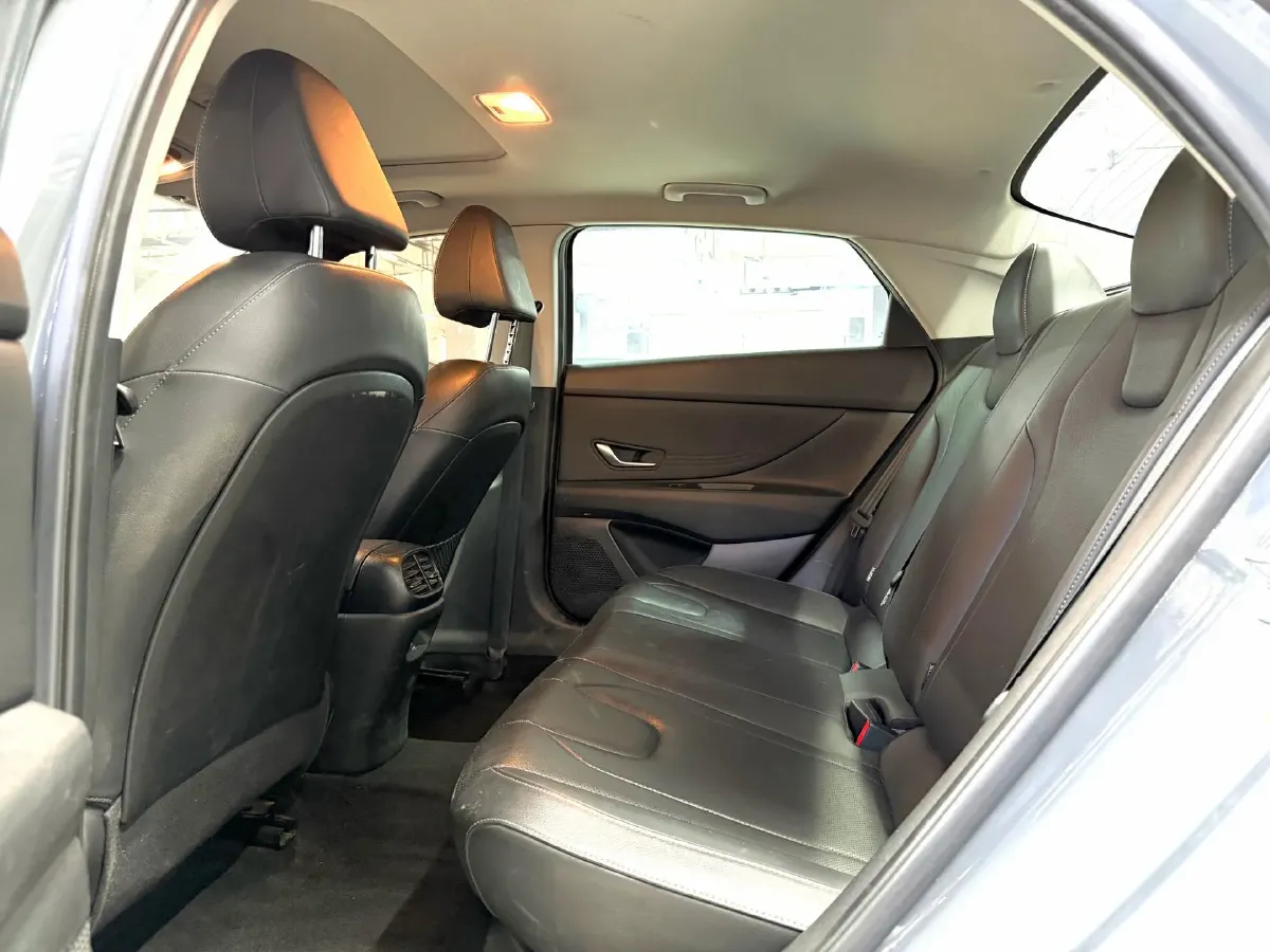 2021 Hyundai Elantra 1.5L 115HP L4 CVT,autocango,china used car exporter,china ev exporter,chinese used car exporter,chinese used ev exporter