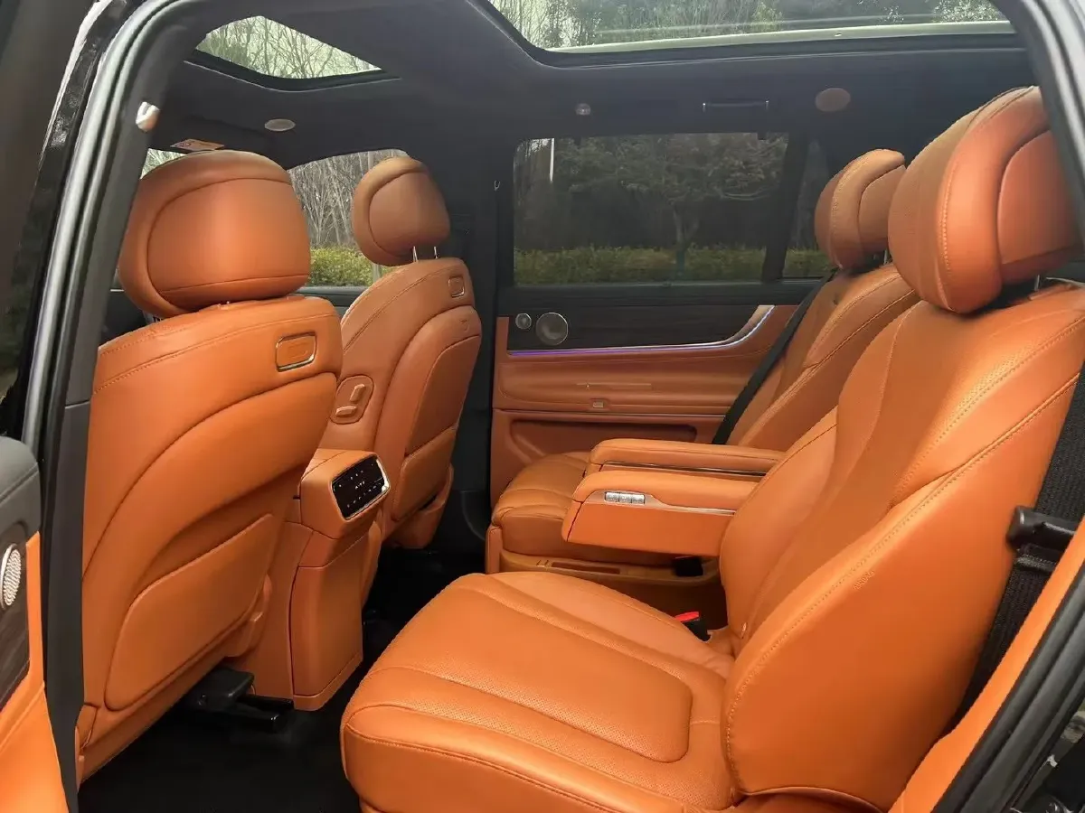 2024 AITO AITO M9 1.5T 152HP L4 REEV 42KWH,autocango,china used car exporter,china ev exporter,chinese used car exporter,chinese used ev exporter