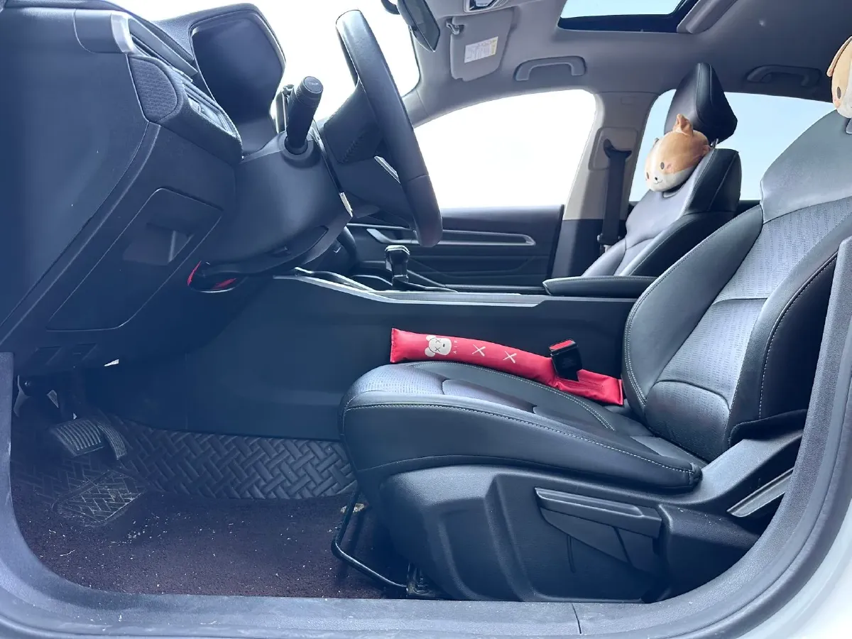 2022 Geely Emgrand 1.5L 114HP L4 CVT,autocango,china used car exporter,china ev exporter,chinese used car exporter,chinese used ev exporter