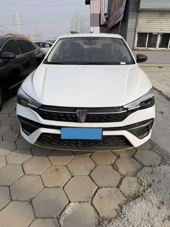 2023 Roewe i5 1.5L 129HP L4 CVT,autocango,china used car exporter,china ev exporter,chinese used car exporter,chinese used ev exporter