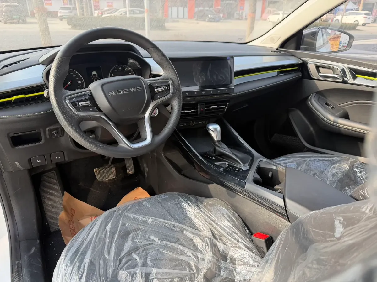 2023 Roewe i5 1.5L 129HP L4 CVT,autocango,china used car exporter,china ev exporter,chinese used car exporter,chinese used ev exporter