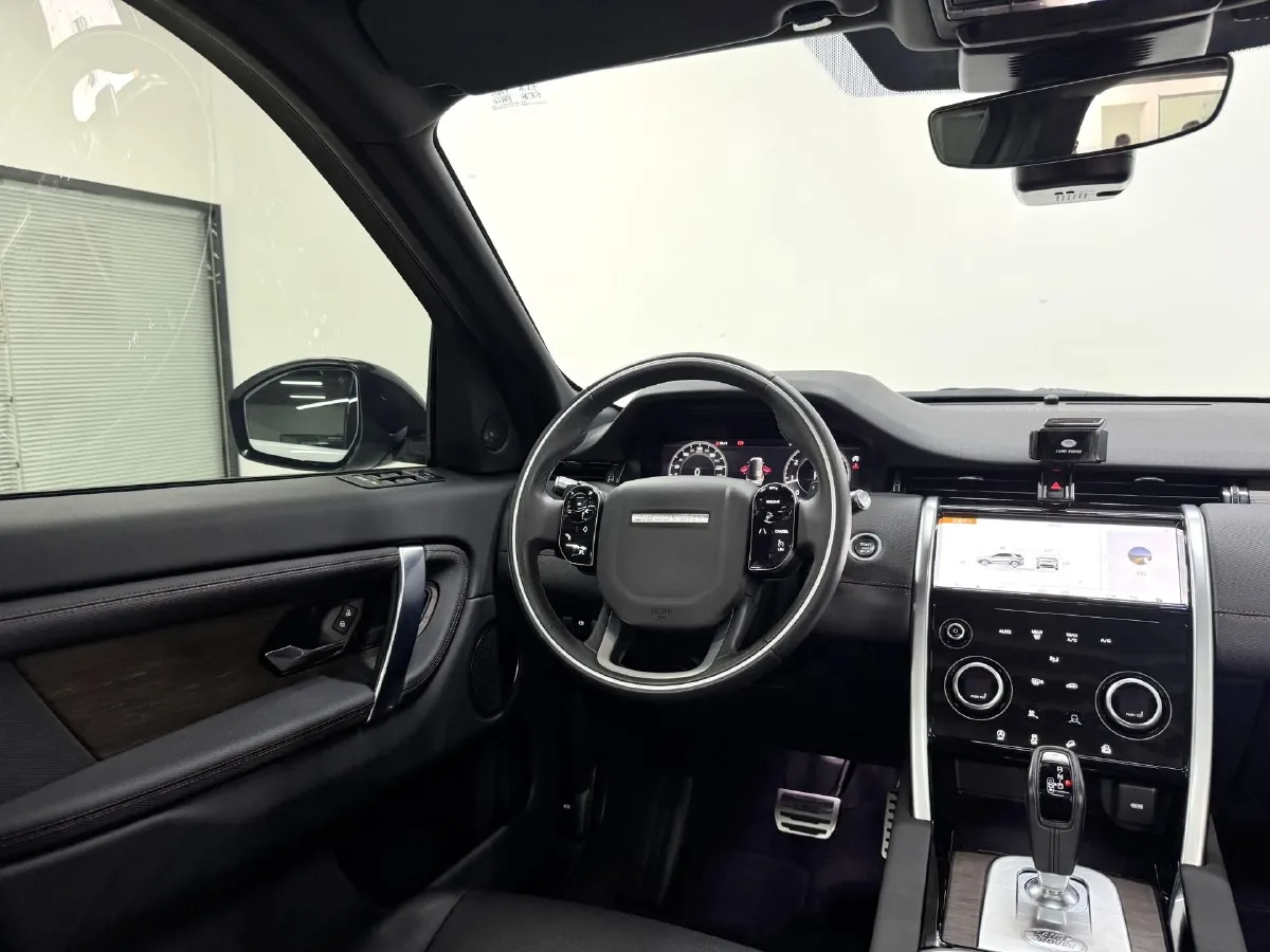 2021 Land Rover Discovery Sport 2.0T 249HP L4 9AT,autocango,china used car exporter,china ev exporter,chinese used car exporter,chinese used ev exporter