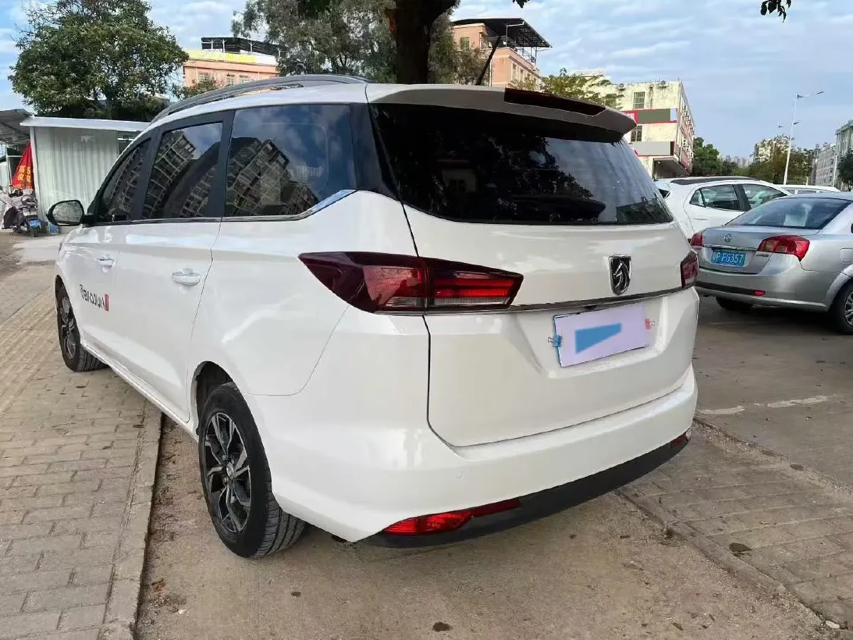 2019 BaoJun 360 1.5L 105HP L4 CVT,autocango,china used car exporter,china ev exporter,chinese used car exporter,chinese used ev exporter