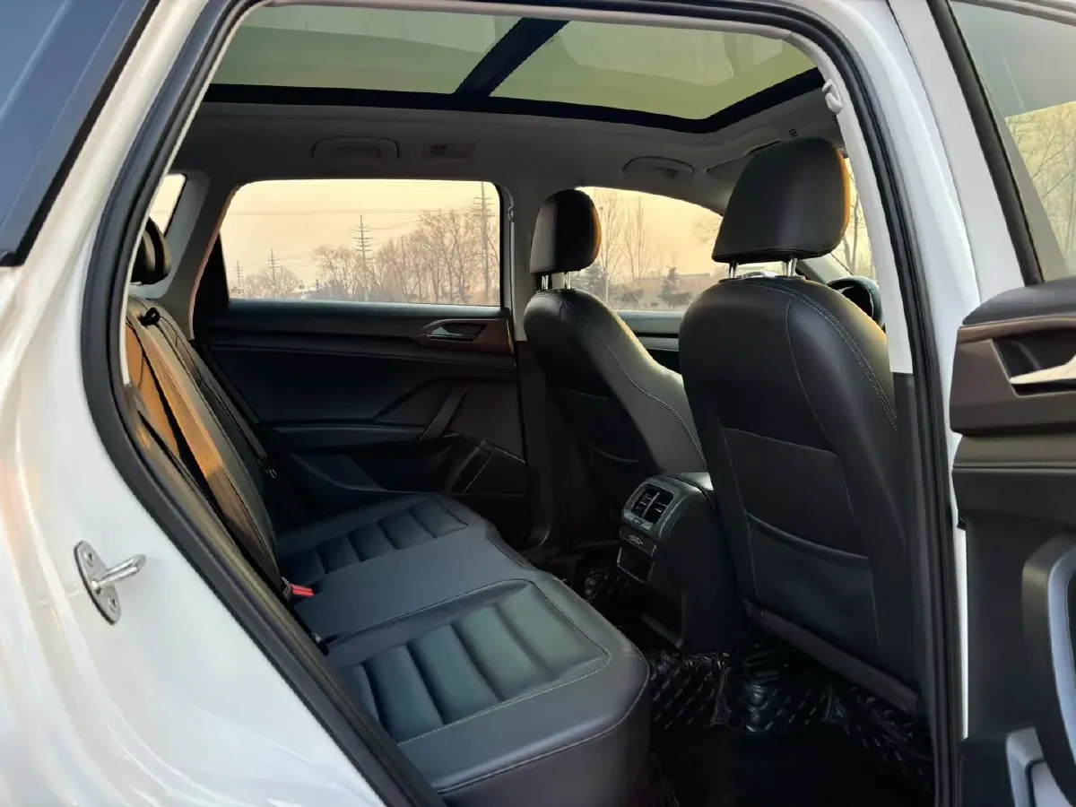 2021 Volkswagen Tharu 1.4T 150HP L4 7DCT,autocango,china used car exporter,china ev exporter,chinese used car exporter,chinese used ev exporter