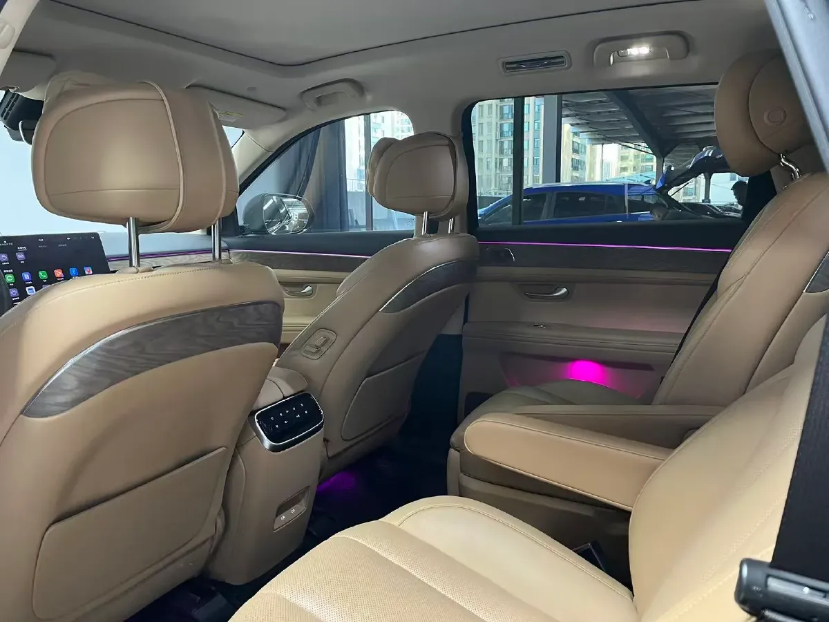 2022 Volvo S60 2.0T 197HP L4 8AT,autocango,china used car exporter,china ev exporter,chinese used car exporter,chinese used ev exporter