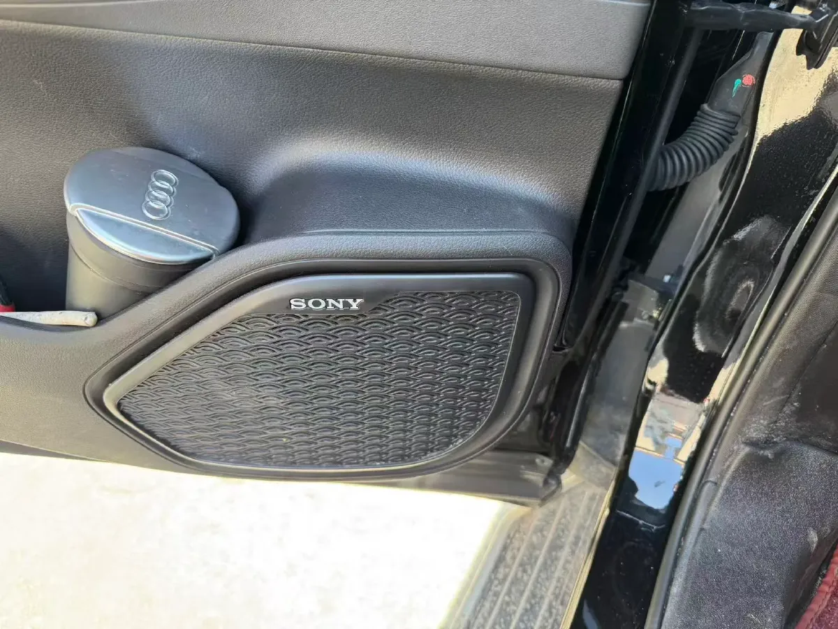 2022 Chery Tiggo 8 Plus 1.6T 197HP L4 7DCT,autocango,china used car exporter,china ev exporter,chinese used car exporter,chinese used ev exporter