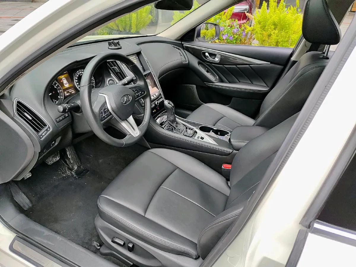 2021 Infiniti Q50L 2.0T 211HP L4 7AT,autocango,china used car exporter,china ev exporter,chinese used car exporter,chinese used ev exporter