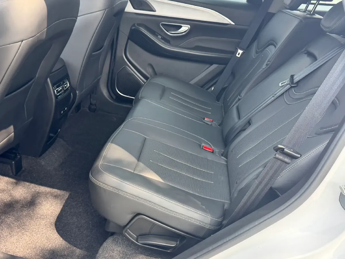 2021 Jetour X90 Plus 1.6T 197HP L4 7DCT,autocango,china used car exporter,china ev exporter,chinese used car exporter,chinese used ev exporter