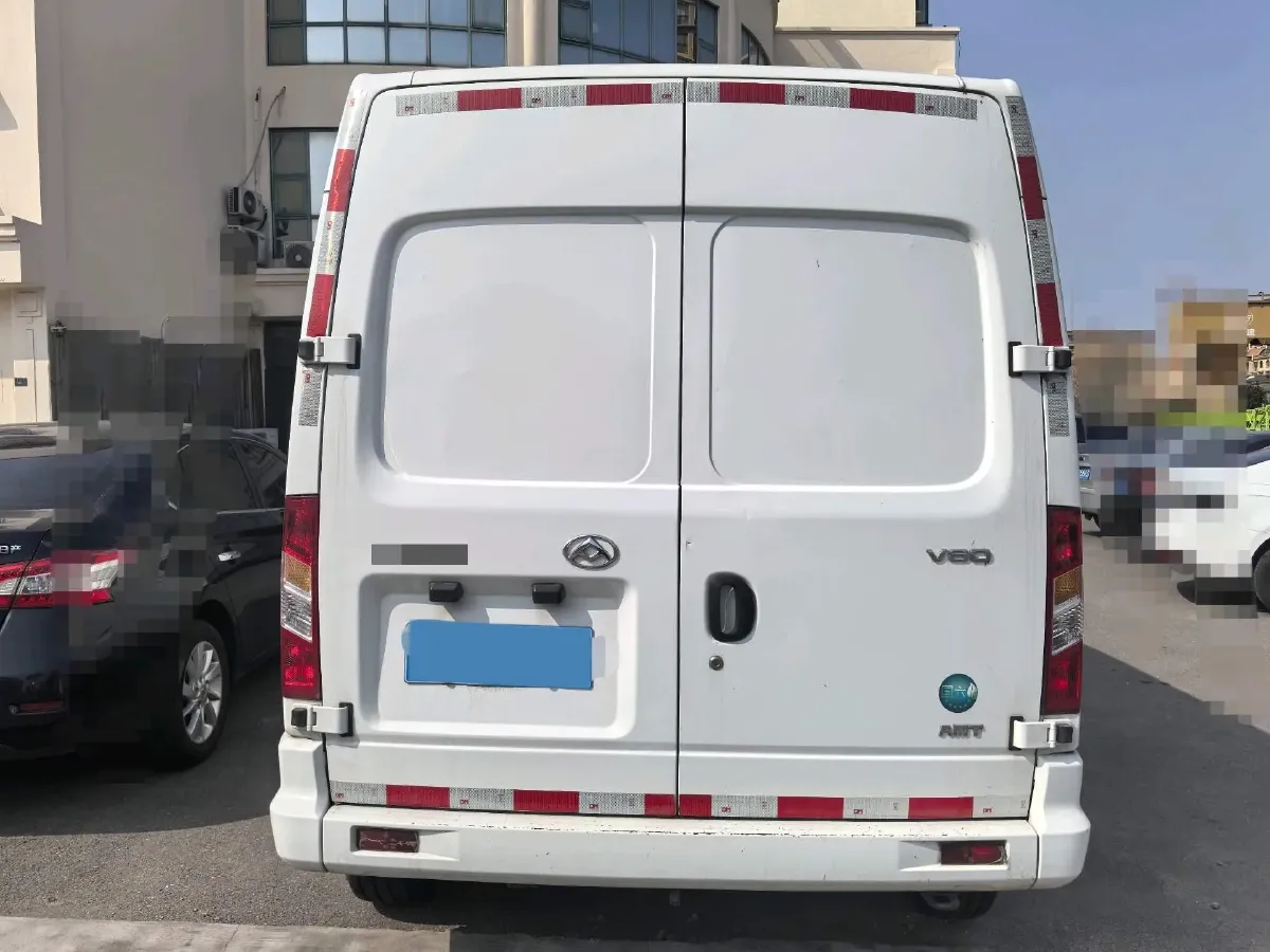 2024 MAXUS XinTu V80 2.0T 147HP L4 6SMG,autocango,china used car exporter,china ev exporter,chinese used car exporter,chinese used ev exporter