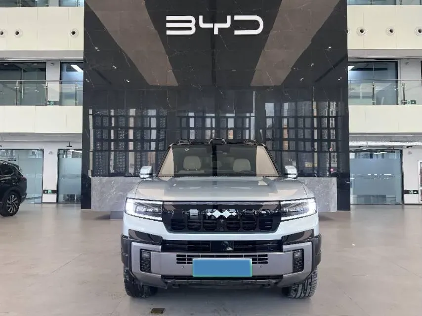 2025 FangChengBao Bao 8 2.0T 245HP L4 E-CVT PHEV 36.8KWH,autocango,china used car exporter,china ev exporter,chinese used car exporter,chinese used ev exporter