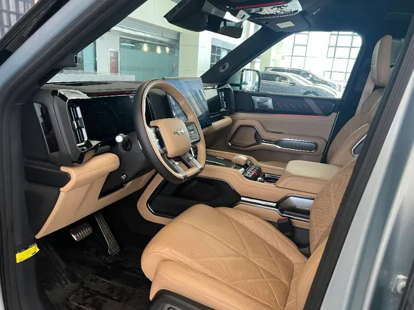 2025 FangChengBao Bao 8 2.0T 245HP L4 E-CVT PHEV 36.8KWH,autocango,china used car exporter,china ev exporter,chinese used car exporter,chinese used ev exporter