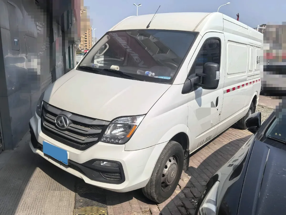 2024 MAXUS XinTu V80 2.0T 147HP L4 6SMG,autocango,china used car exporter,china ev exporter,chinese used car exporter,chinese used ev exporter