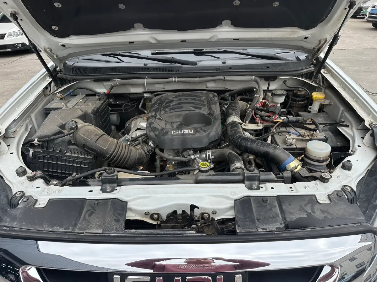 2018 Isuzu Mu-X 1.9T 163HP L4 6AT,autocango,china used car exporter,china ev exporter,chinese used car exporter,chinese used ev exporter