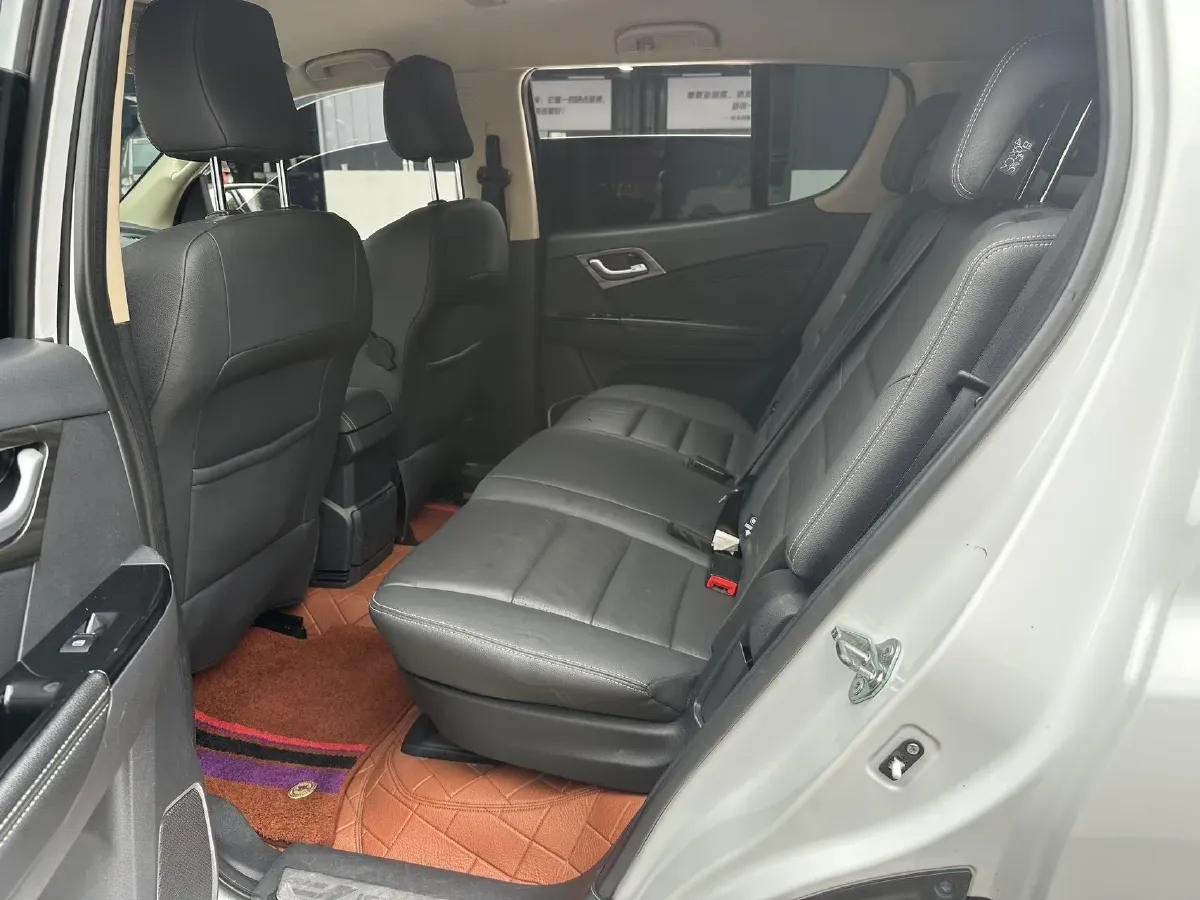 2018 Isuzu Mu-X 1.9T 163HP L4 6AT,autocango,china used car exporter,china ev exporter,chinese used car exporter,chinese used ev exporter