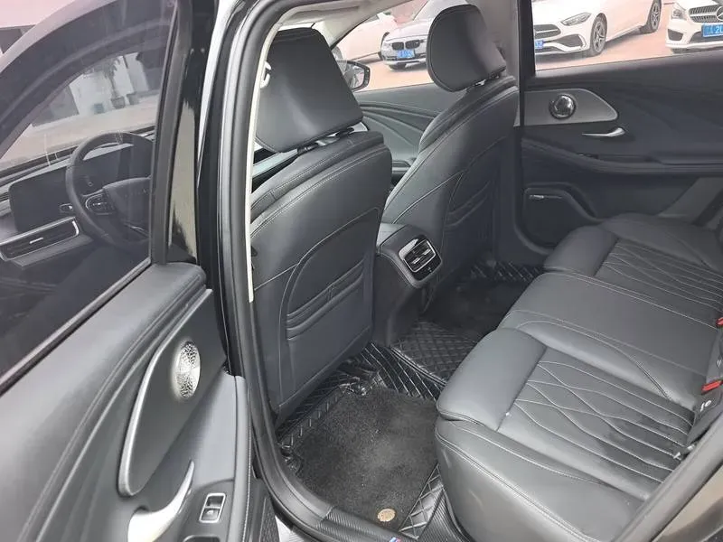 2022 Chery Arrizo 8 1.6T 197HP L4 7DCT,autocango,china used car exporter,china ev exporter,chinese used car exporter,chinese used ev exporter