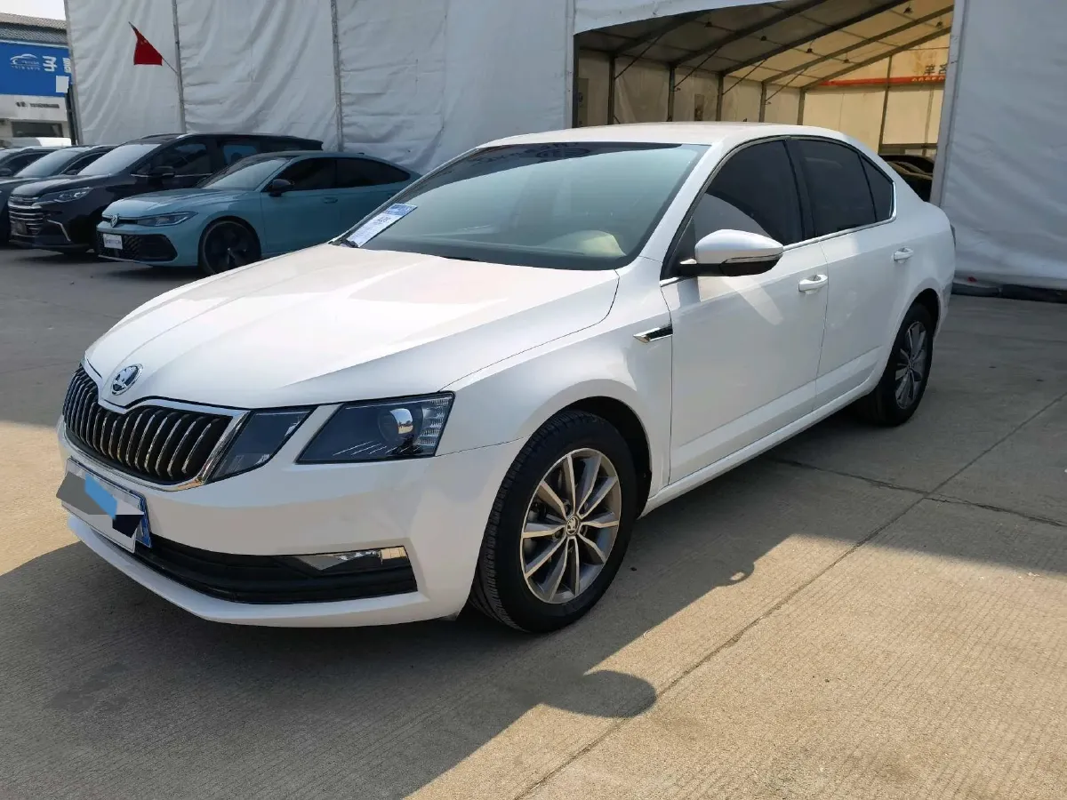 2018 Skoda Octavia 1.6L 110HP L4 6AT,autocango,china used car exporter,china ev exporter,chinese used car exporter,chinese used ev exporter