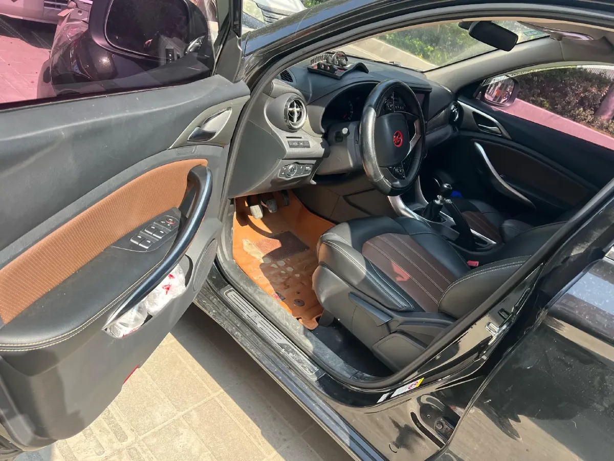 2018 BYD Song 1.5T 154HP L4 6MT,autocango,china used car exporter,china ev exporter,chinese used car exporter,chinese used ev exporter