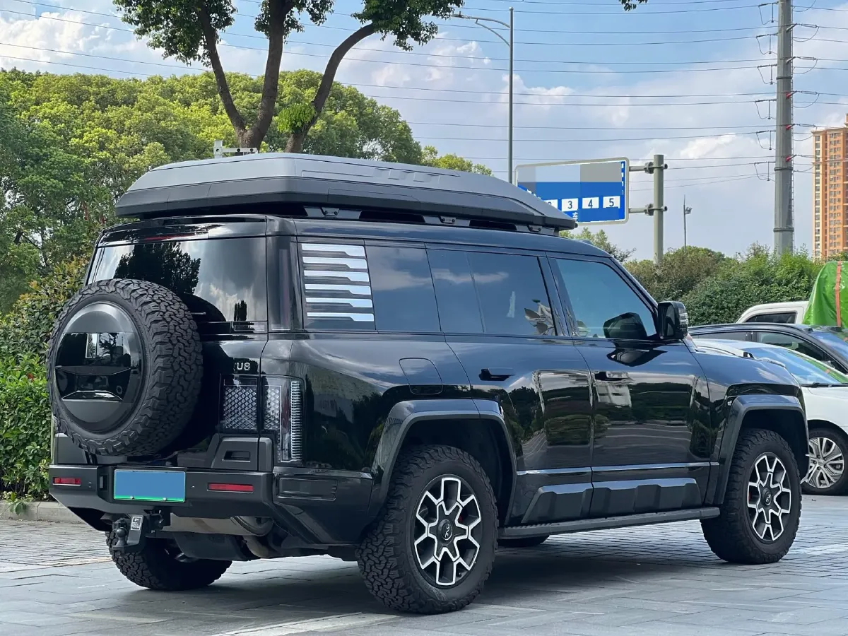 2024 YangWang U8 2.0T 272HP L4 REEV 49.05KWH,autocango,china used car exporter,china ev exporter,chinese used car exporter,chinese used ev exporter