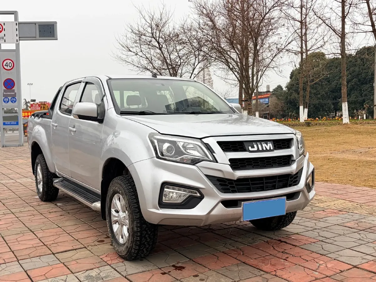 2019 Isuzu RE-MAX Jim 2.5T 129HP L4 6MT,autocango,china used car exporter,china ev exporter,chinese used car exporter,chinese used ev exporter