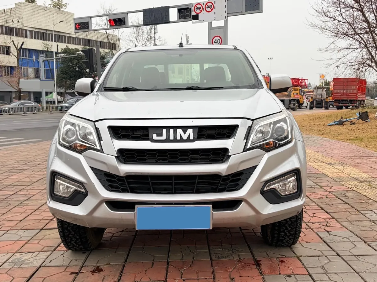2019 Isuzu RE-MAX Jim 2.5T 129HP L4 6MT,autocango,china used car exporter,china ev exporter,chinese used car exporter,chinese used ev exporter