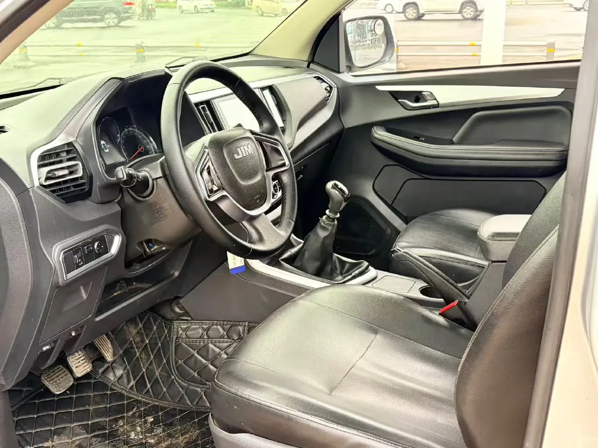 2019 Isuzu RE-MAX Jim 2.5T 129HP L4 6MT,autocango,china used car exporter,china ev exporter,chinese used car exporter,chinese used ev exporter