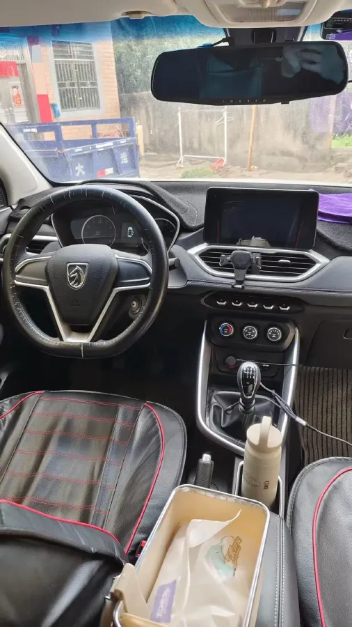 2018 BaoJun 530 1.5T 150HP L4 6MT,autocango,china used car exporter,china ev exporter,chinese used car exporter,chinese used ev exporter