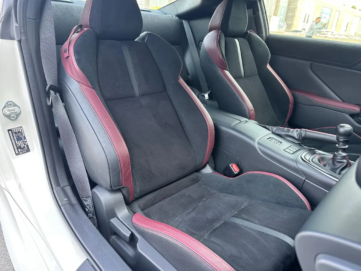 2024 Subaru Outback 2.5L 169HP H4 CVT,autocango,china used car exporter,china ev exporter,chinese used car exporter,chinese used ev exporter