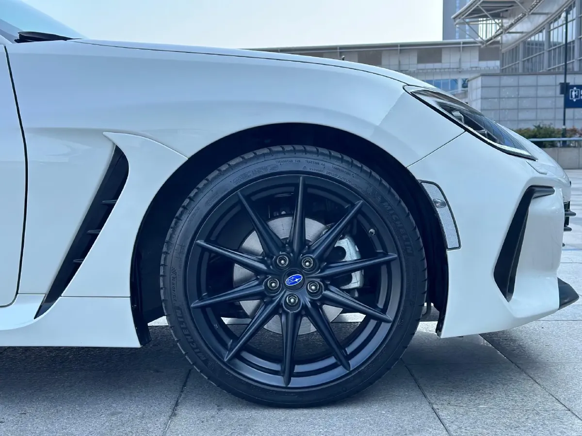 2024 Subaru Outback 2.5L 169HP H4 CVT,autocango,china used car exporter,china ev exporter,chinese used car exporter,chinese used ev exporter