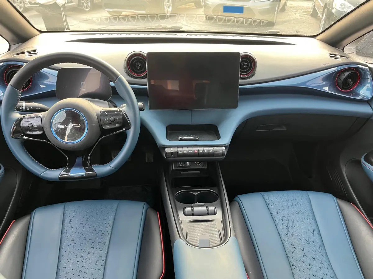 2023 BYD Dolphin BEV 44.928KWH,autocango,china used car exporter,china ev exporter,chinese used car exporter,chinese used ev exporter