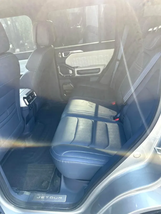 2024 Jetour ShanHai TravellerC-DM 1.5T 156HP L4 3DHT PHEV 43.24KWH,autocango,china used car exporter,china ev exporter,chinese used car exporter,chinese used ev exporter