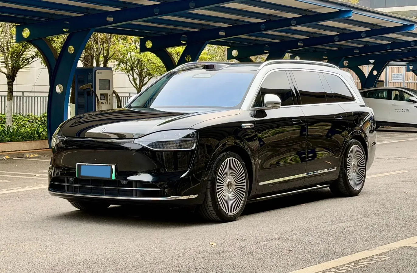 2025 AITO AITO M9 REEV 160HP REEV 52KWH,autocango,china used car exporter,china ev exporter,chinese used car exporter,chinese used ev exporter