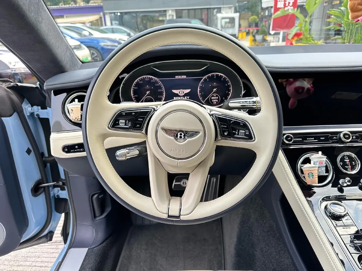 2022 Bentley Continental 4.0T 549HP V8 8DCT,autocango,china used car exporter,china ev exporter,chinese used car exporter,chinese used ev exporter